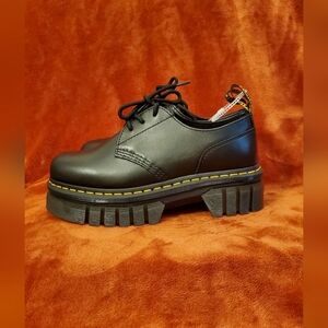 NEW DR MARTENS BLACK LEATHER PLATFORM SHOES